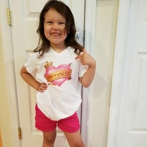 BRAND NEW BEAUTIFUL "PRINCESS"👸👑 TEE.😍